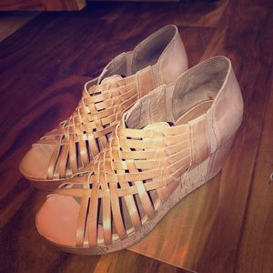 Chocolat Blu Wedge Platform sandals